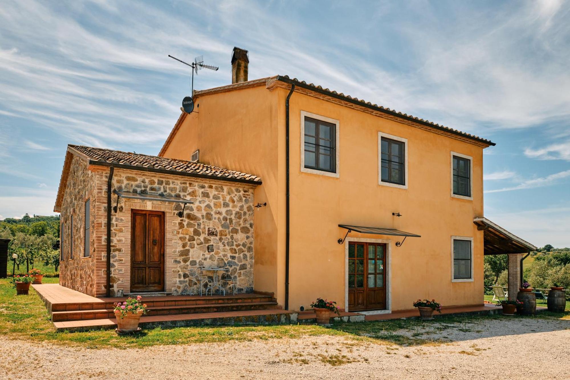 8380 Agriturismo Il Saragiolo Manciano Exterior foto